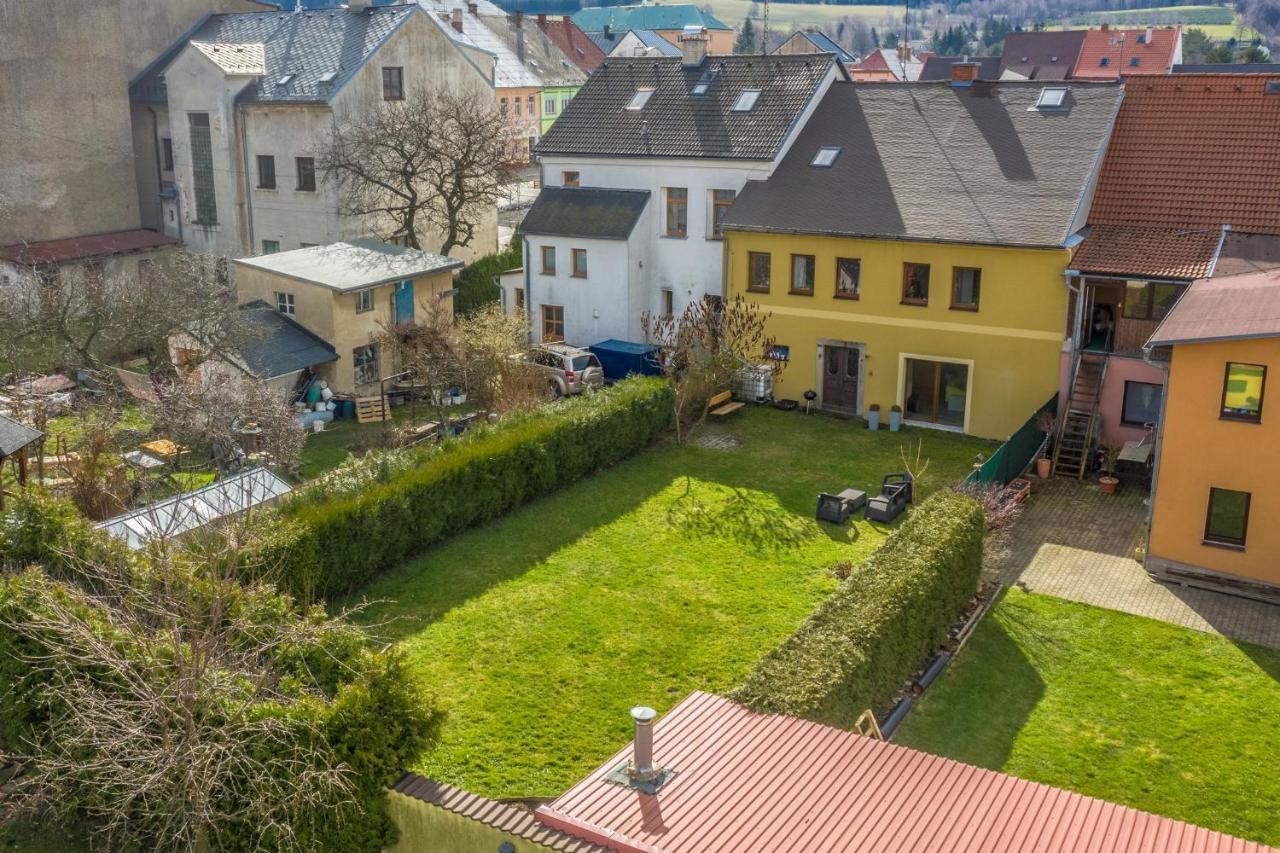 Ubytovani Na Namesti Нове-Место-под-Смркем Экстерьер фото
